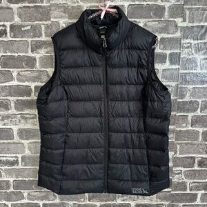 Eddie Bauer down puffer vest 650 down fill black pockets